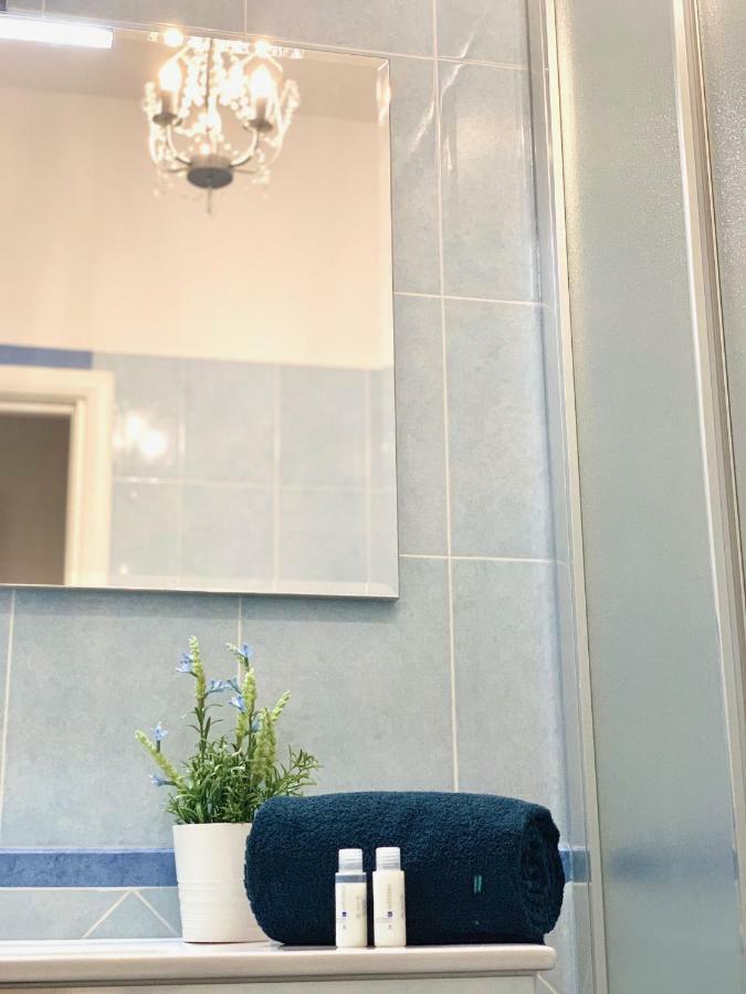 Indipendenza Luxury Apartments Bolonia Exterior foto