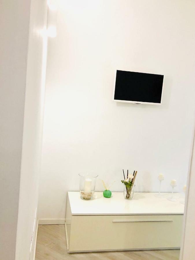 Indipendenza Luxury Apartments Bolonia Exterior foto